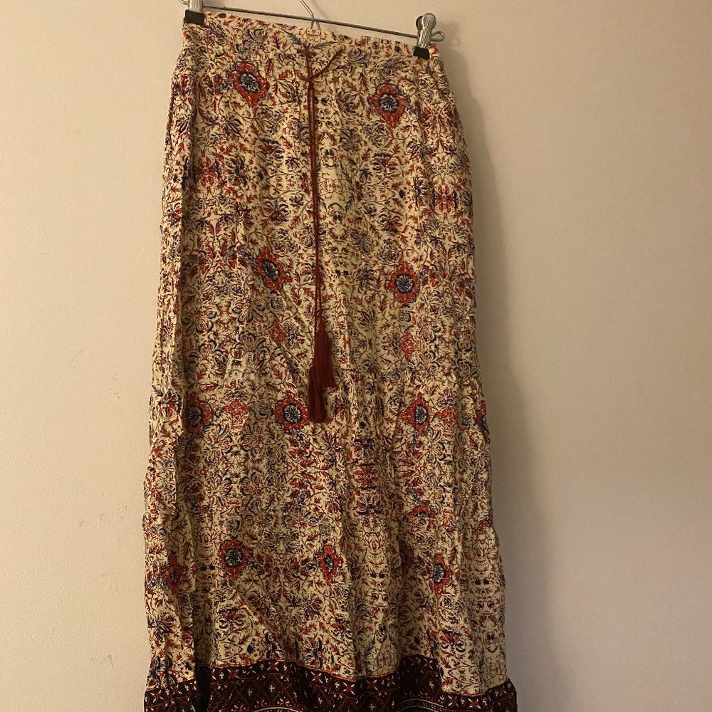 Floral Patterned Bohemian Maxi Skirt